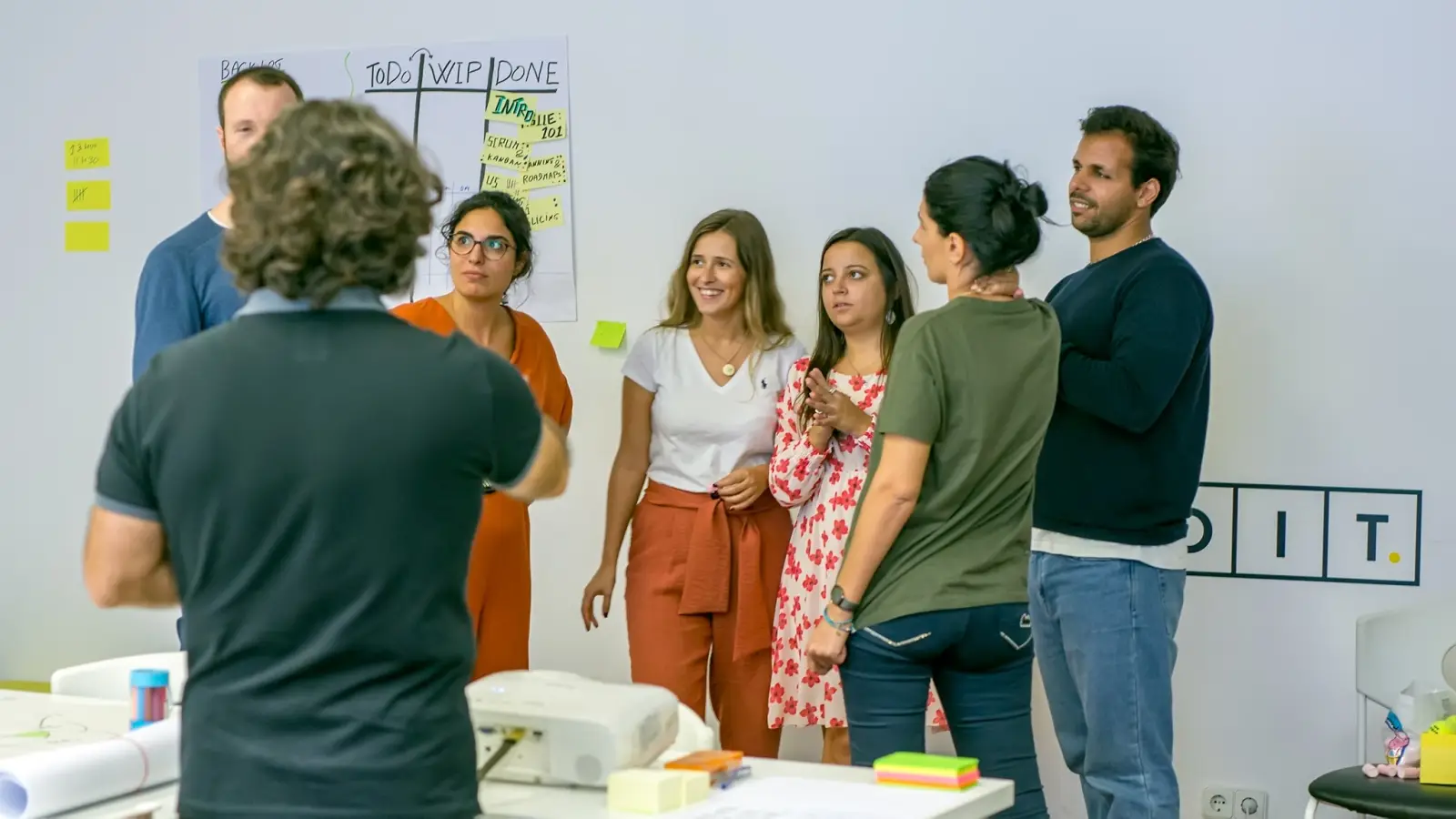 Formação para empresas — EDIT.